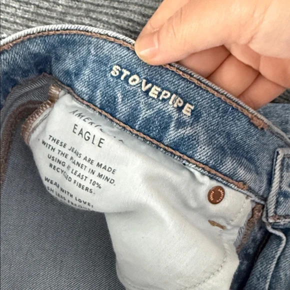 American Eagle Strigid High Waisted Stovepipe Jeans. Size 0 regular (run big) - Picture 6 of 10